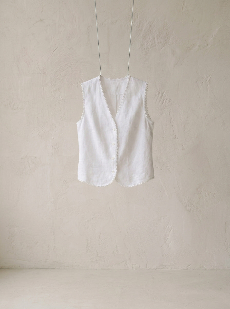 Valeria Contrast Trim Linen Vest A389