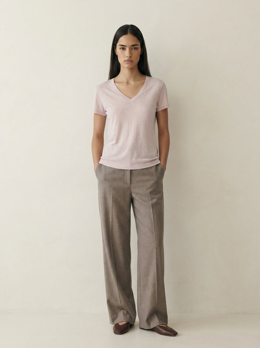 Valeria Essential V-Neck T-Shirt A401